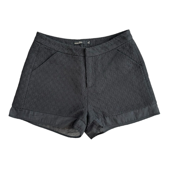 Women’s Shorts ETAM WEEKEND Black Textured Ruffled Bottom Line Cotton Shorts - Picture 2 of 5